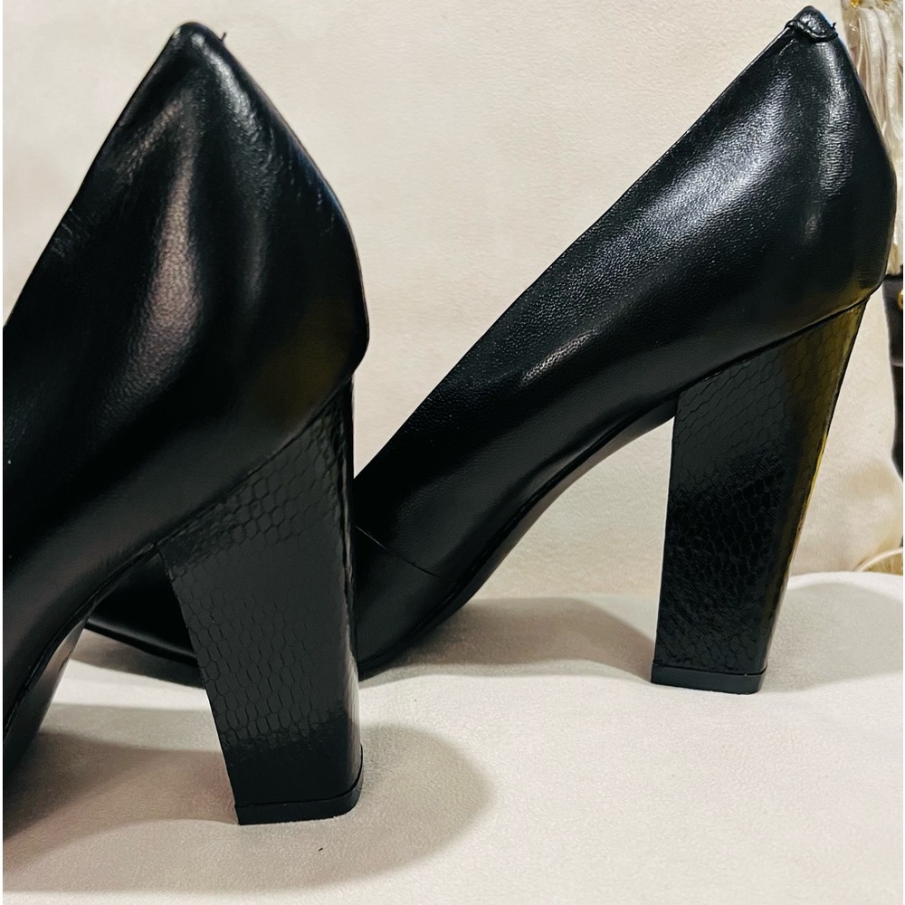 BLACK LEATHER HIGH HEEL PUMPS. Brand New. Very comfortable & stylish.